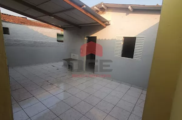 Casa em Ipiranga  -  Ribeirão Preto - Foto 1