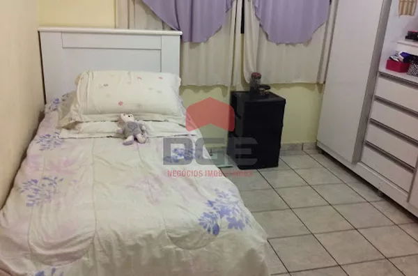Casa 03 Dorm. em Jardim Heitor Rigon  -  Ribeirão Preto - Foto 1