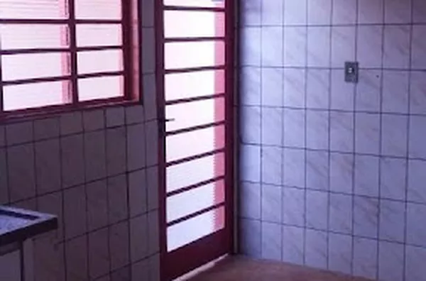 Casa em Ipiranga  -  Ribeirão Preto - Foto 2