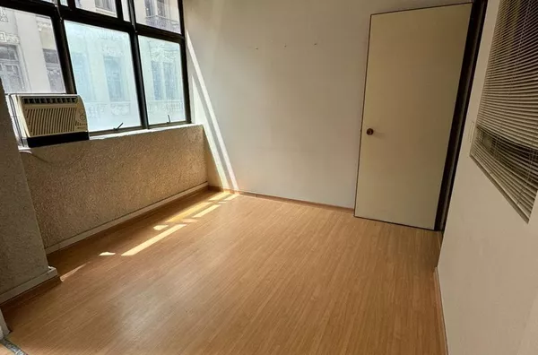 Sala Edifício Credireal Sala 301