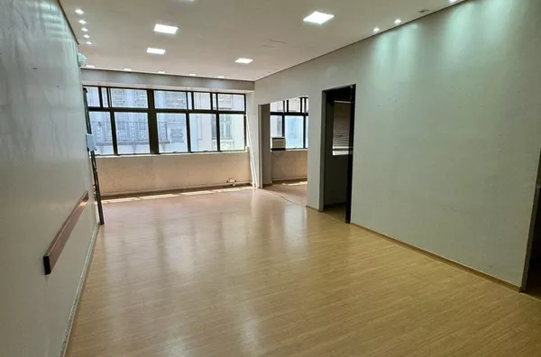 Sala Edifício Credireal Sala 301
