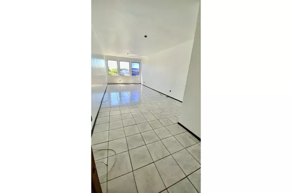 MDVCC 1023 Sala 610371014-140