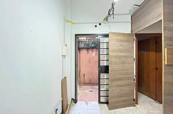 CBVA 210 Loja 610101007-36