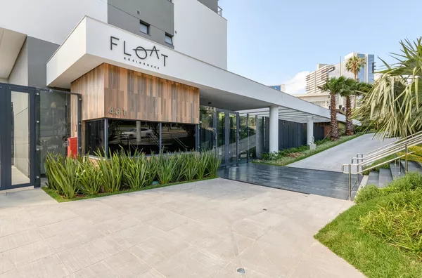 Float Residences Apto 3330