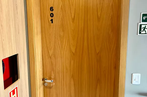 601