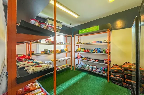 Loja de Conveniência 24 Horas