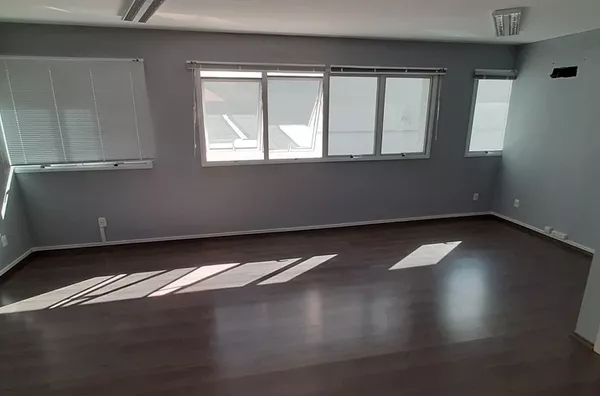 Sala - 403