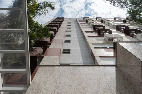 011 fachada