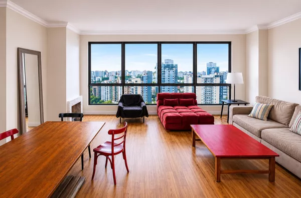 Apartamento com 121m², 3 dormitórios e 3 vagas no Três Figueiras