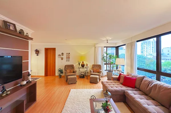 Apartamento 3 dormitórios com suíte, 2 vagas e piscina no Higienópolis - Foto 3