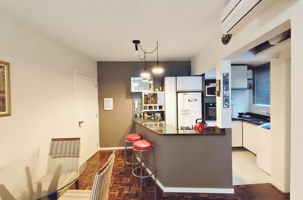 Apartamento para venda, 1 quarto(s),  Mont Serrat, Porto Alegre