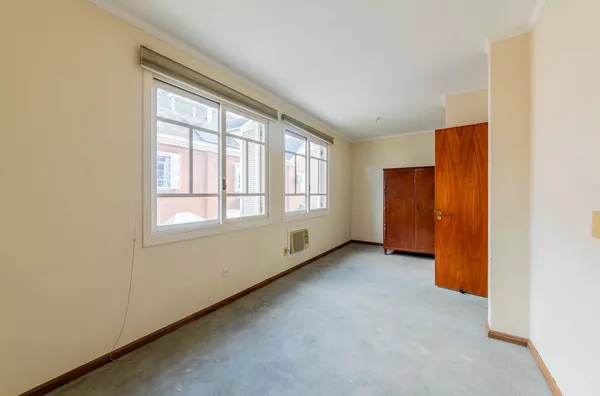 British House Casa ONE33233