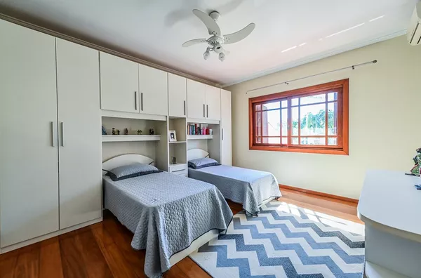 Casa em Condomínio no Nonoai 