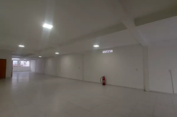 Sobreloja co =m 180m² para locação no Centro - Foto 1