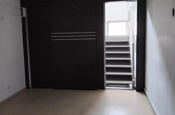 Loja com mezanino - 69,48m² - Foto 1
