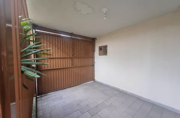 Casa Comercial para Locação, Vila Jaboticabeiras, Taubaté-SP - Foto 4