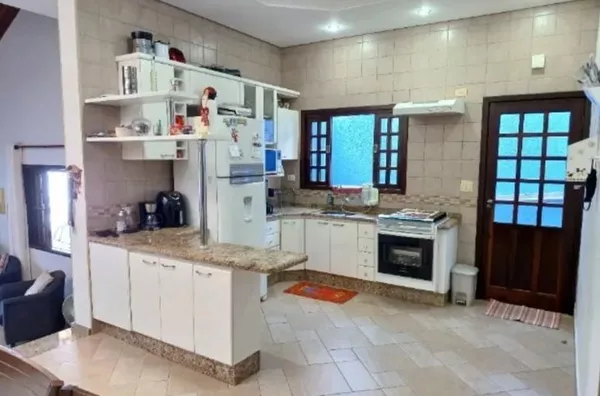 Casa com 3 quartos sendo 1 suíte - 132m² - Foto 6