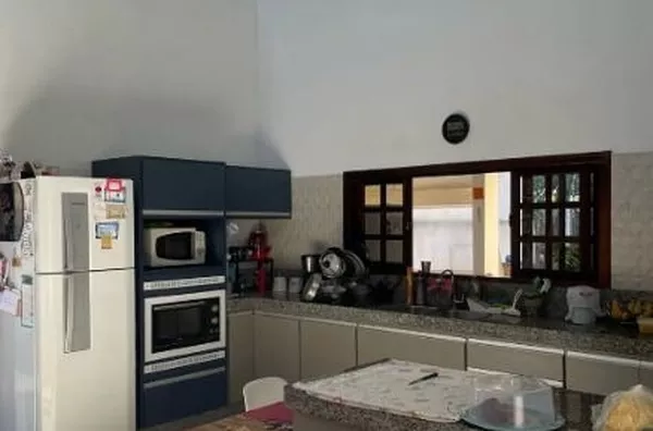 Casa com 3 quartos sendo 1 suíte - 200m² - Foto 2