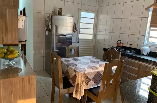 Casa 2 dormitórios com 90m² - Jardim Continental II, Taubaté/SP - Foto 3