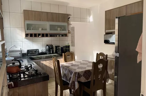 Casa 2 dormitórios com 90m² - Jardim Continental II, Taubaté/SP - Foto 2