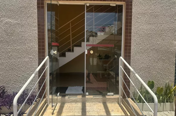 Apartamento à venda com 75m² com 3 dormitórios sendo 1 suíte. - Foto 1