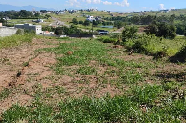 Terreno 215m² - Residencial Helvetia-  Chácaras Cataguá em Taubaté/SP - Foto 1