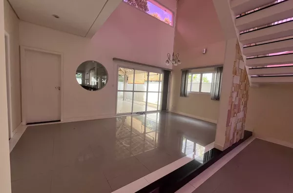 Casa com 3 dormitórios - 302m² - Foto 3
