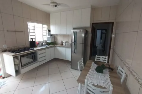 Casa com 3 dormitórios- 100m² - Foto 3