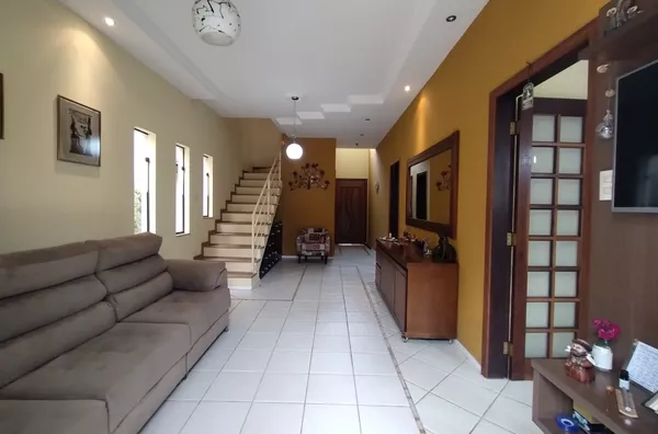 Casa em condomínio à venda em Taubaté - Condomínio Fortaleza, com 3 dormitórios, sendo 1 suítes e área gourmet. - Foto 1