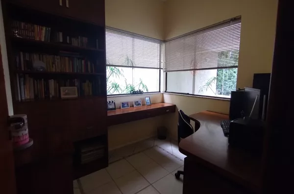 Casa em condomínio à venda em Taubaté - Condomínio Fortaleza, com 3 dormitórios, sendo 1 suítes e área gourmet. - Foto 4