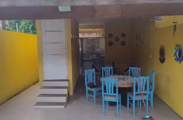 Sobrado, 4 dormitórios, sendo 2 suítes, 390m² de área privada - Bairro Sapé em Ubatuba/SP - Foto 5