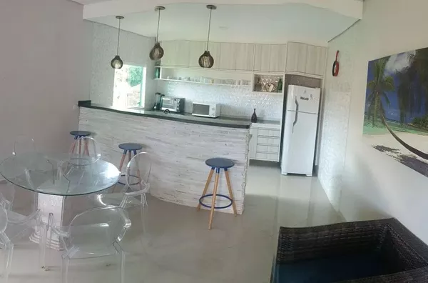 Sobrado, 4 dormitórios, sendo 2 suítes, 390m² de área privada - Bairro Sapé em Ubatuba/SP - Foto 6