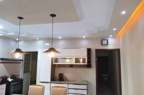 Casa com 2 dormitórios, sendo 1 suíte, 70m² - Foto 4