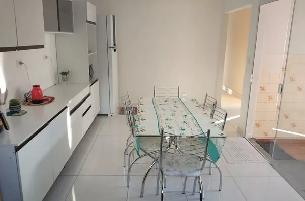 Casa 2 dormitórios, sendo 1 suíte, 100m² - Jardim Baronesa em Taubaté/SP - Foto 3
