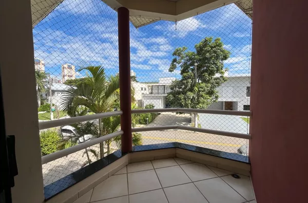 Casa tipo sobrado para venda, Taubaté Village, Taubaté-SP - Foto 2