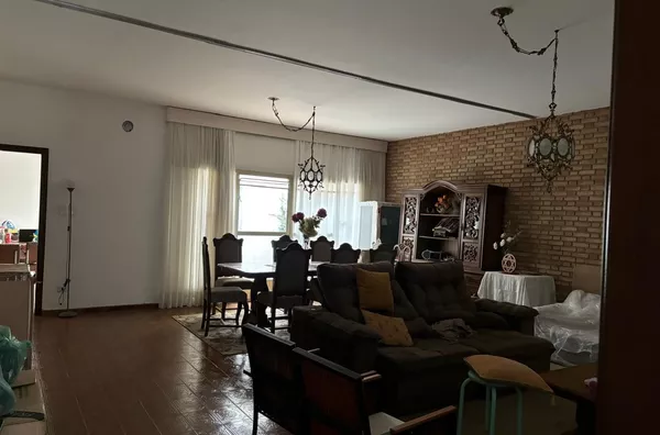 Casa com 3 dormitórios - 300m² - Foto 3