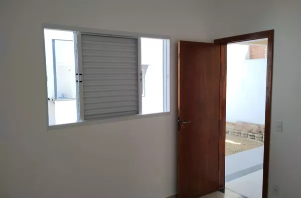 Casa com 2 quartos sendo 1 suíte (possui edícula) - 101m² - Foto 3