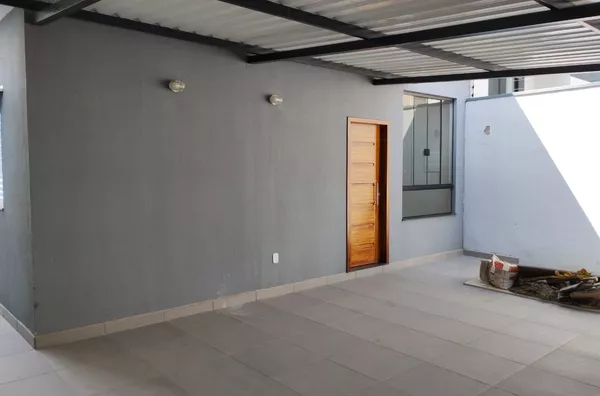 Casa com 2 quartos sendo 1 suíte (possui edícula) - 101m² - Foto 2