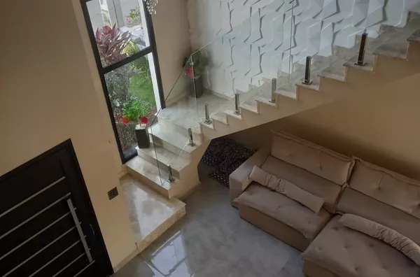 Sobrado em condomínio com 3 quartos sendo 2 suítes - 267m² - Foto 3