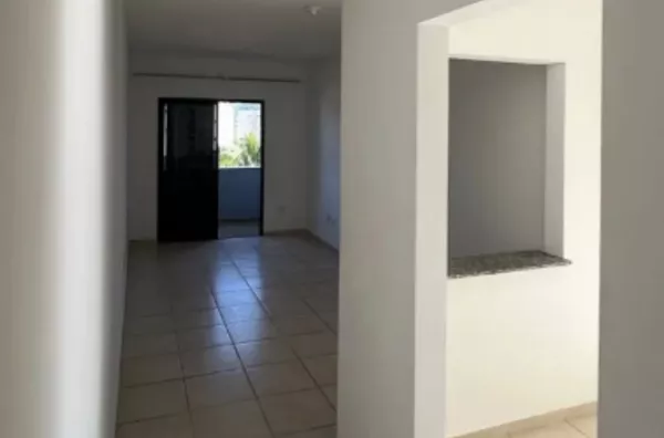 Apartamento com 2 dormitórios 65m² - Foto 2