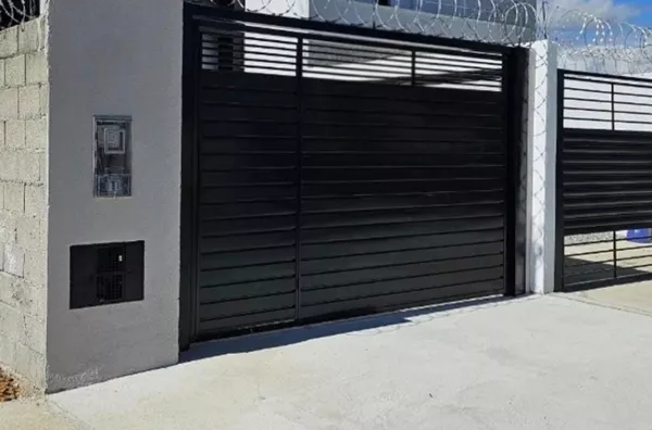 Casa com 3 dormitórios sendo 1 suíte 91m² - Foto 1