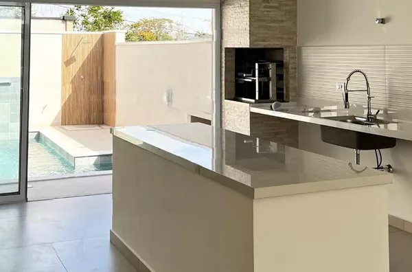 Casa com 3 quartos sendo 2 suítes -  192m² - Foto 6