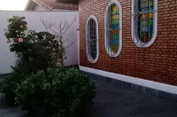 Casa 2 dormitórios - Jardim Ana Emília, Taubaté/SP - Foto 1