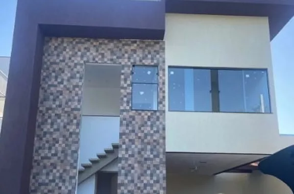 Sobrado com 3 quartos sendo 2 suítes - 260m² - Foto 1