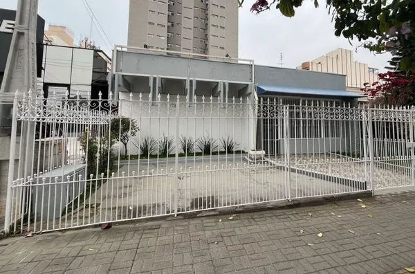 Casa comercial com 7 salas - 242m² - Foto 1