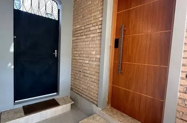 Casa 3 dormitórios, sendo 1 suíte, 166m² - Centro Taubaté - SP - Foto 1