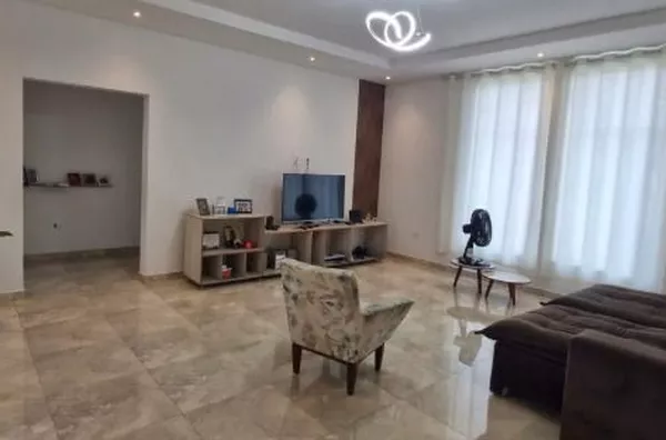 Casa com 3 quartos sendo 1 suíte 313m² - Foto 2
