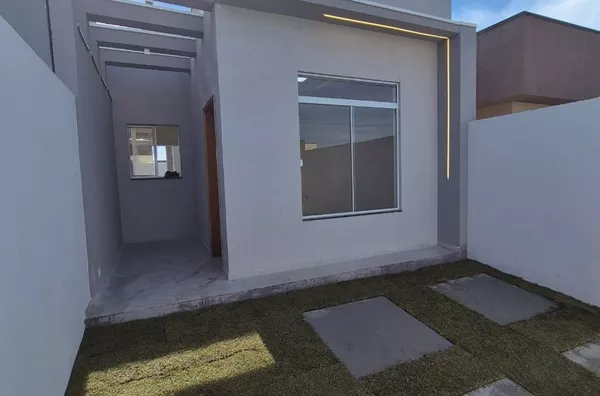 Casa com 2 quartos sendo 1 suíte - 60,5m² - Foto 1