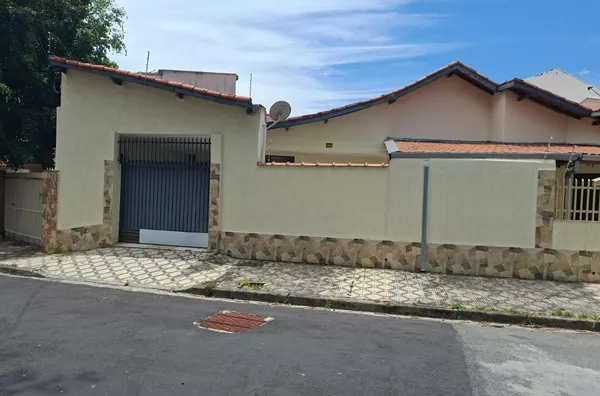 Casa com quintal para venda Jardim do Sol, Taubaté-SP - Foto 1
