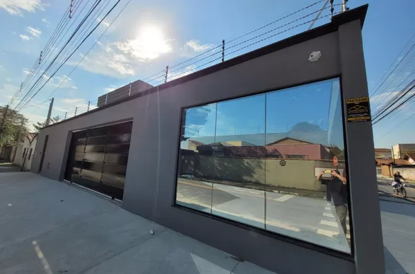 Ponto comercial de 170m² - Foto 1